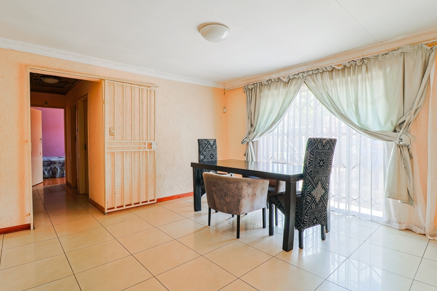 4 Bedroom Property for Sale in Lenasia South Gauteng