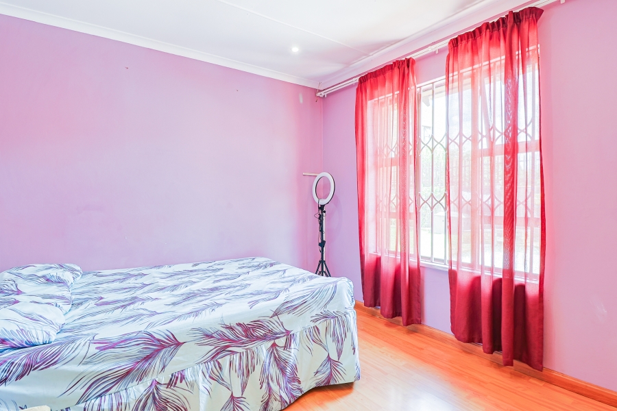 4 Bedroom Property for Sale in Lenasia South Gauteng