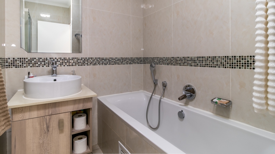 1 Bedroom Property for Sale in Randpark Ridge Gauteng
