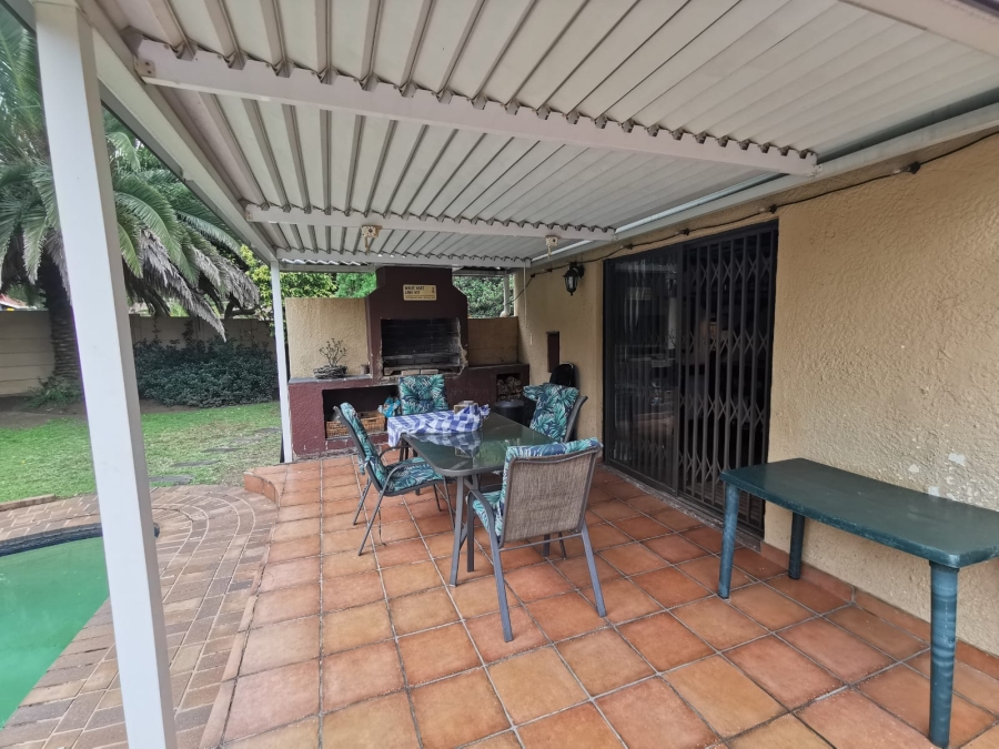 3 Bedroom Property for Sale in Brackendowns Gauteng