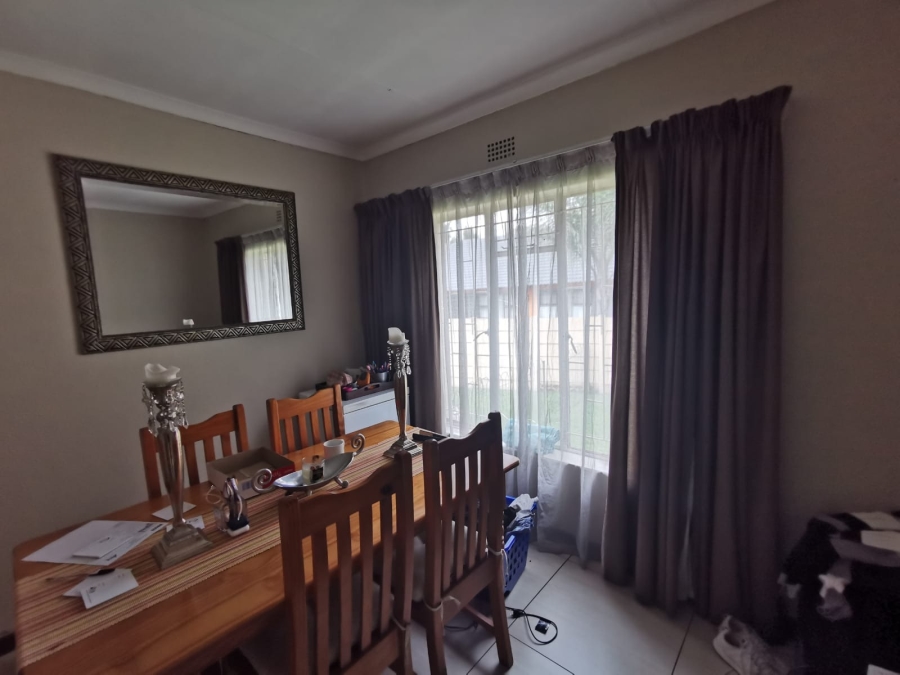 3 Bedroom Property for Sale in Brackendowns Gauteng