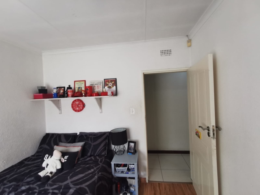 3 Bedroom Property for Sale in Brackendowns Gauteng