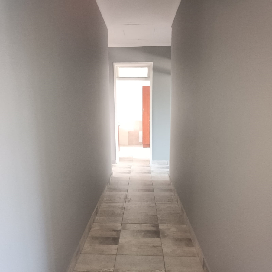 To Let 1 Bedroom Property for Rent in Northcliff Gauteng