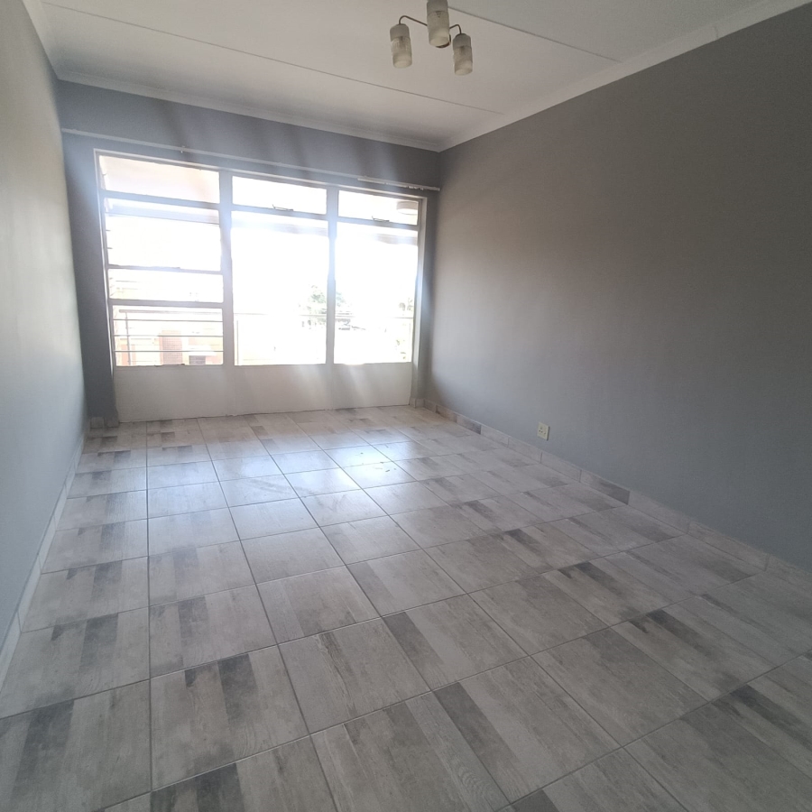 To Let 1 Bedroom Property for Rent in Northcliff Gauteng