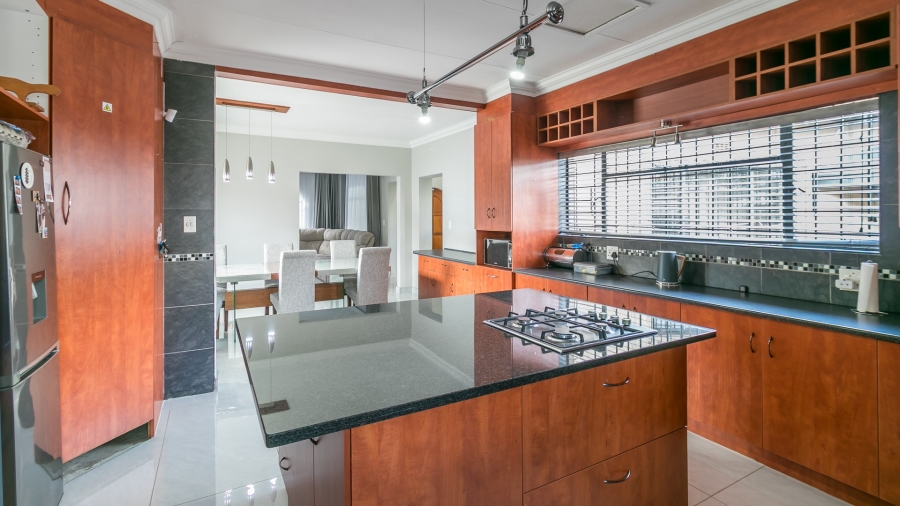 3 Bedroom Property for Sale in Vorna Valley Gauteng