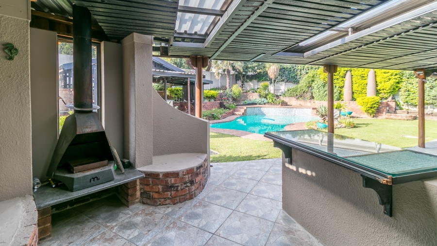 3 Bedroom Property for Sale in Vorna Valley Gauteng