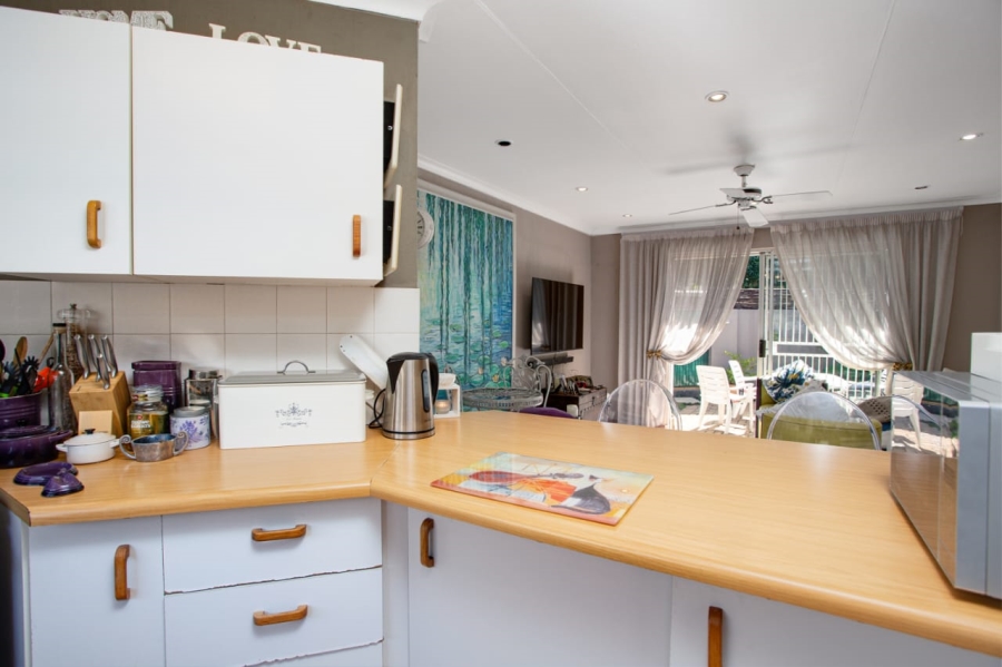 1 Bedroom Property for Sale in Northwold Gauteng