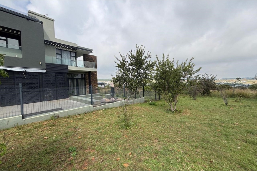 5 Bedroom Property for Sale in Mooikloof Gauteng