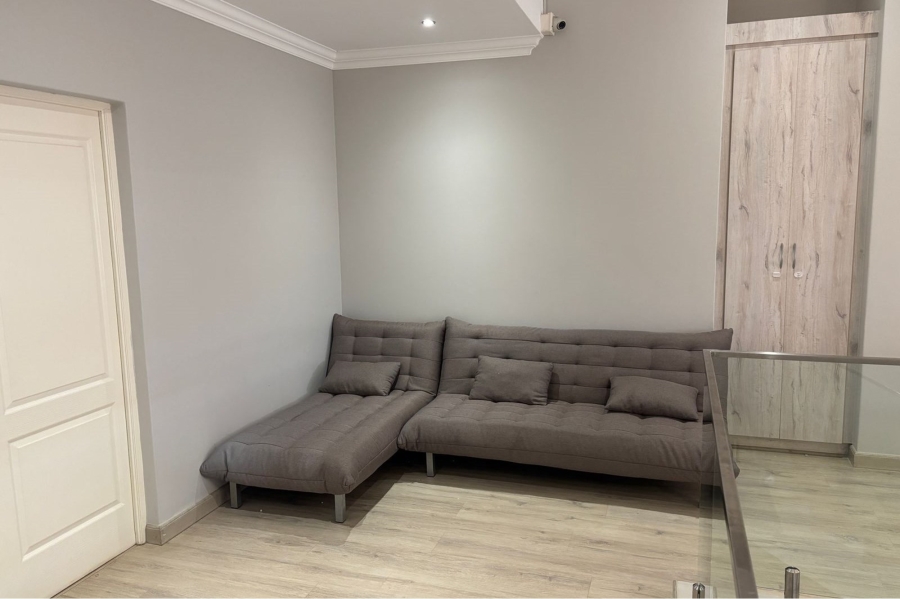 5 Bedroom Property for Sale in Mooikloof Gauteng