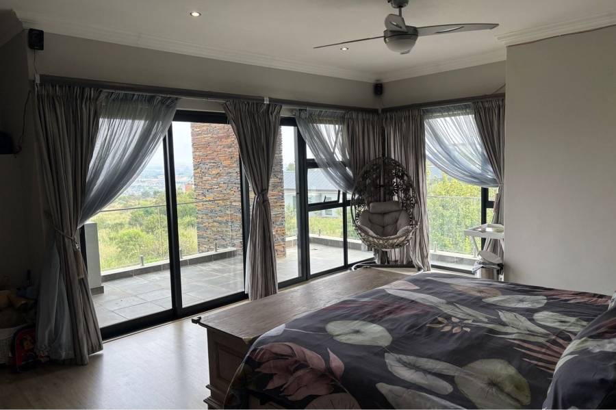 5 Bedroom Property for Sale in Mooikloof Gauteng