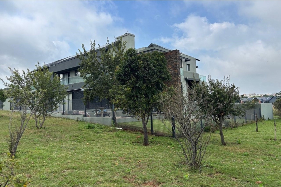 5 Bedroom Property for Sale in Mooikloof Gauteng