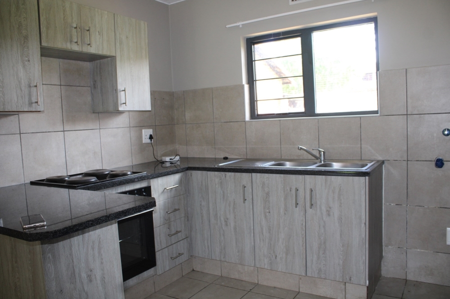 2 Bedroom Property for Sale in La Montagne Gauteng