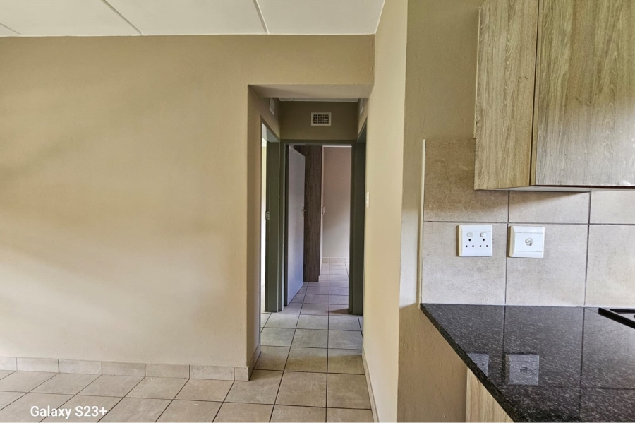 2 Bedroom Property for Sale in La Montagne Gauteng