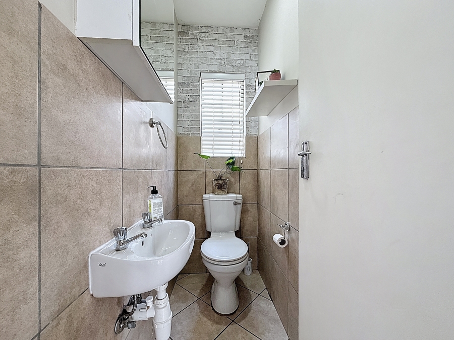 3 Bedroom Property for Sale in Hazeldean Gauteng