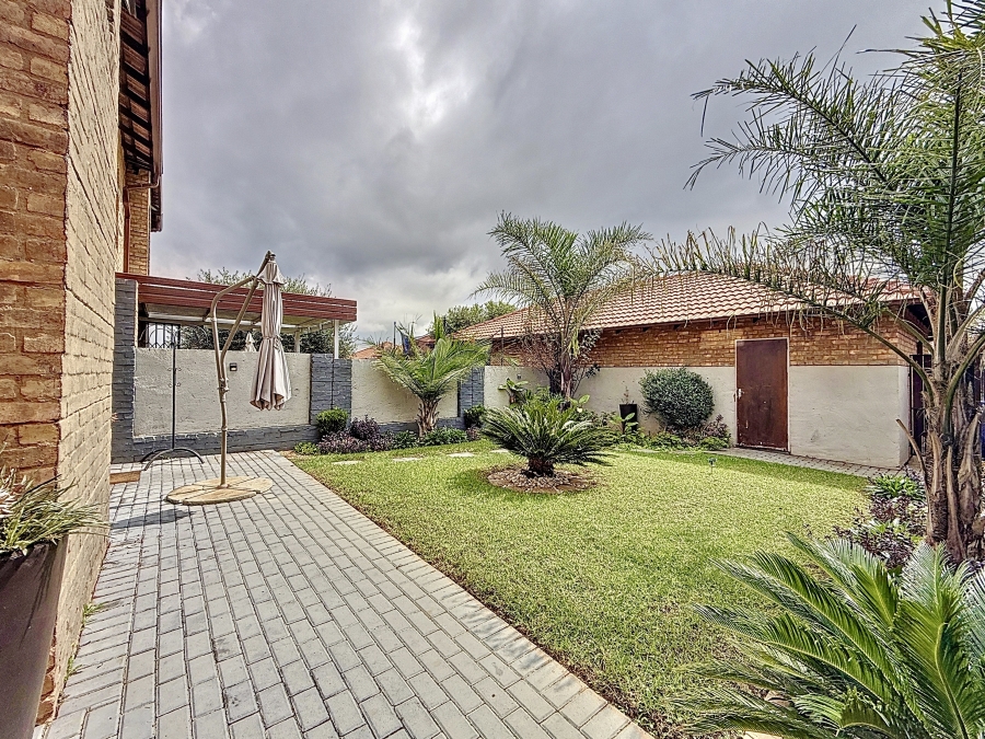 3 Bedroom Property for Sale in Hazeldean Gauteng