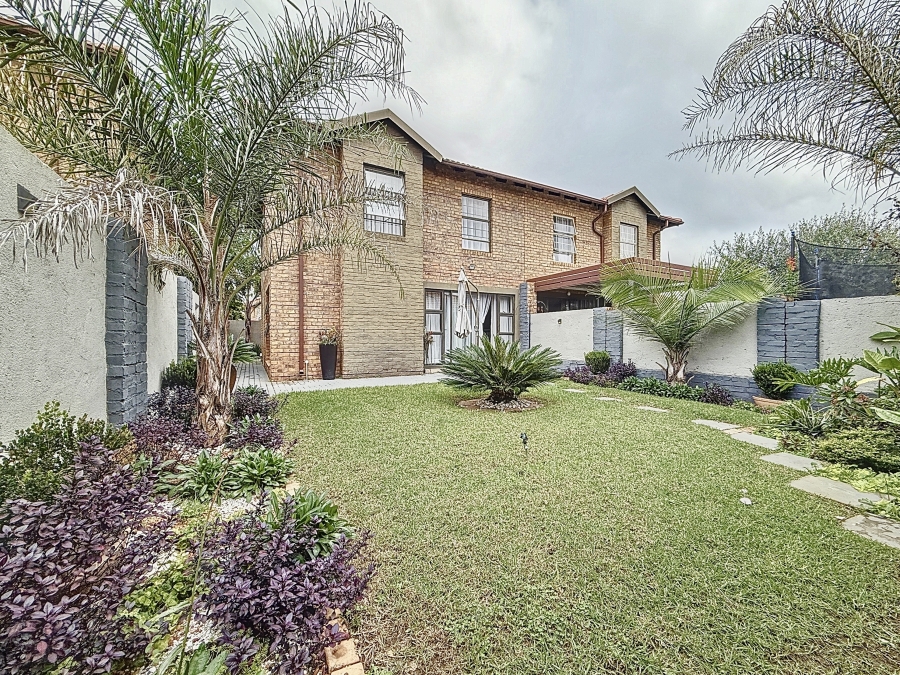 3 Bedroom Property for Sale in Hazeldean Gauteng