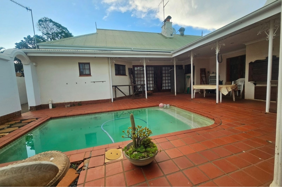 5 Bedroom Property for Sale in Ninapark Gauteng