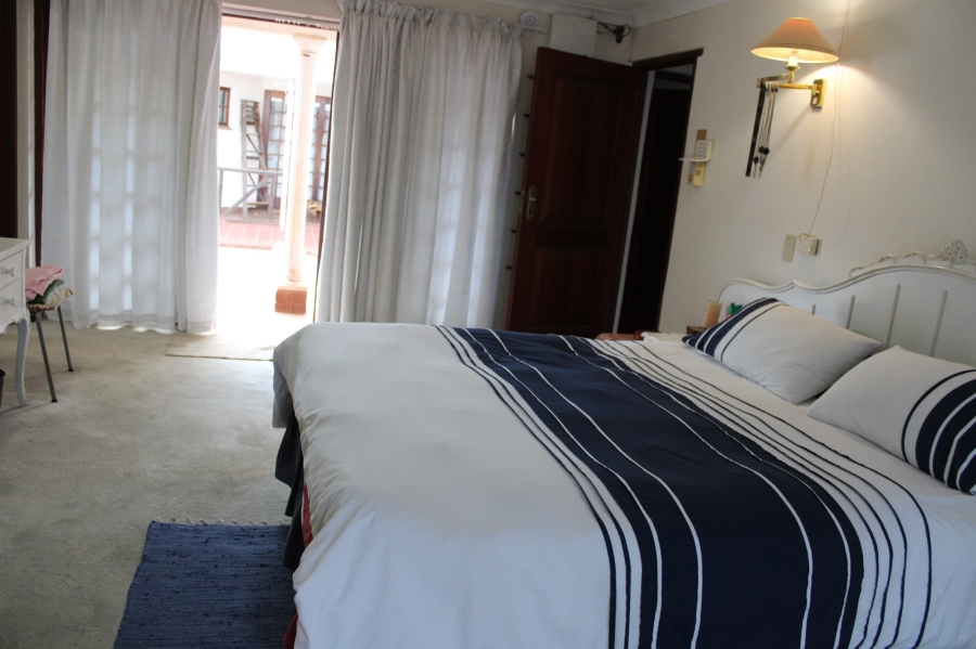 5 Bedroom Property for Sale in Ninapark Gauteng