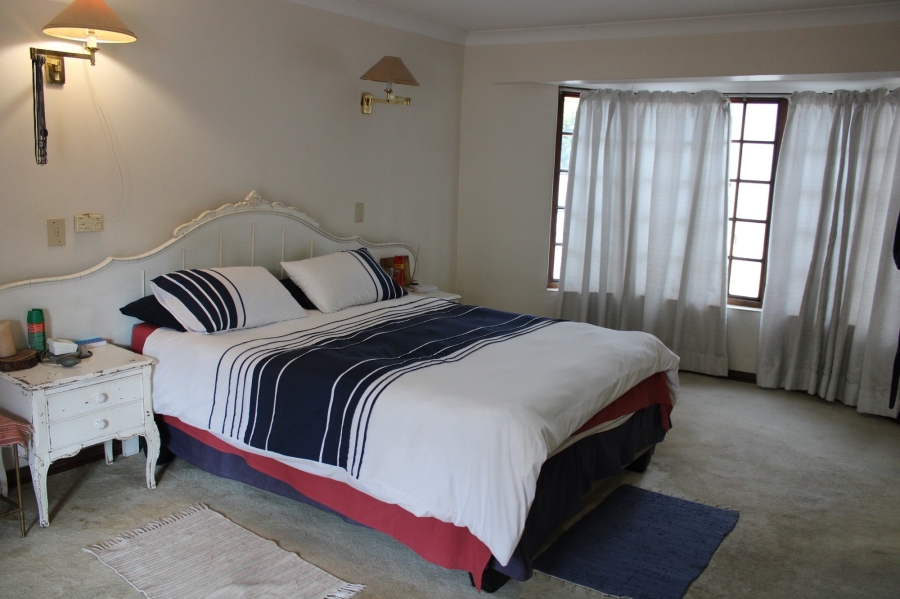 5 Bedroom Property for Sale in Ninapark Gauteng