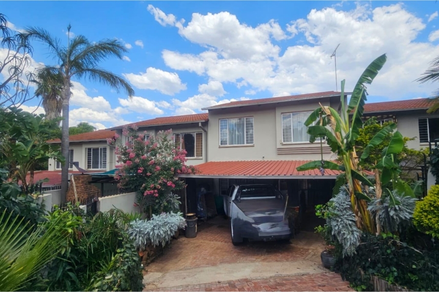 3 Bedroom Property for Sale in Constantia Park Gauteng