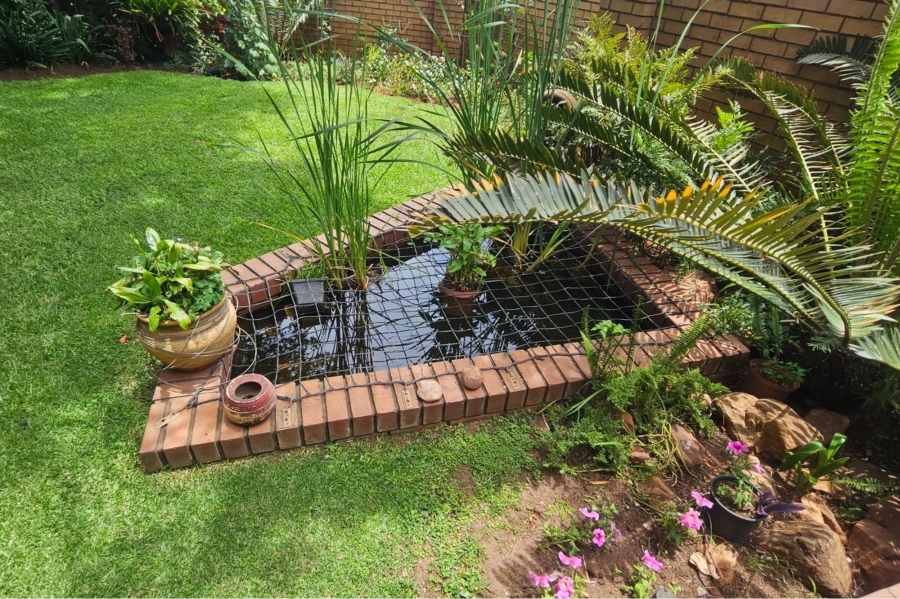 8 Bedroom Property for Sale in Ninapark Gauteng