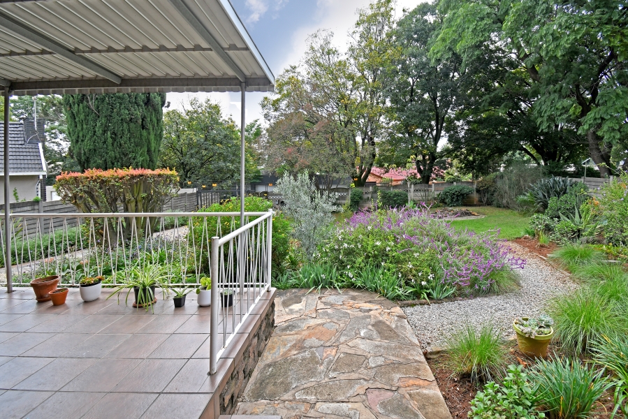 To Let 3 Bedroom Property for Rent in Blairgowrie Gauteng