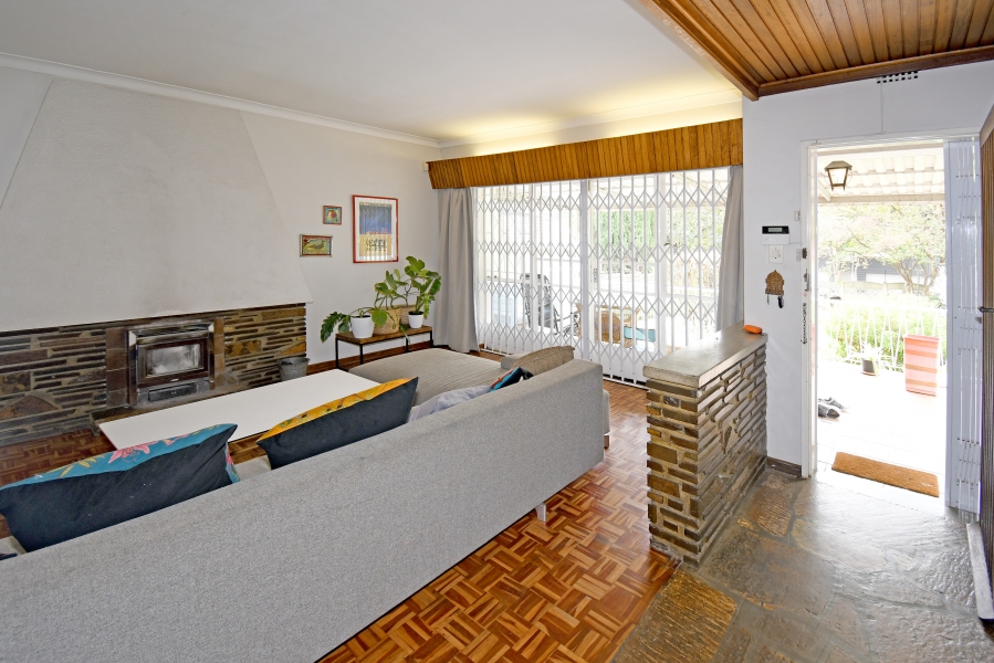 To Let 3 Bedroom Property for Rent in Blairgowrie Gauteng