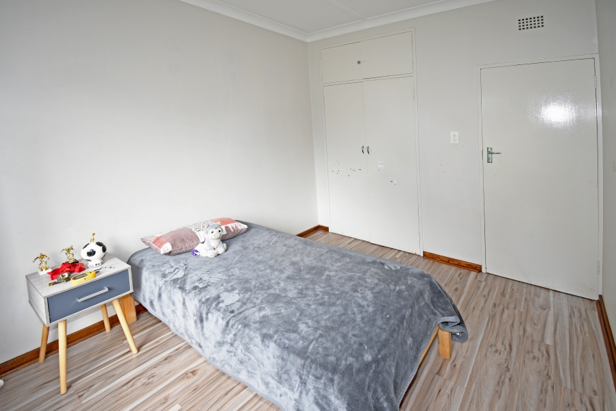To Let 3 Bedroom Property for Rent in Blairgowrie Gauteng