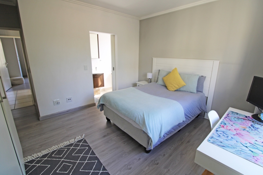 2 Bedroom Property for Sale in Bryanston Gauteng