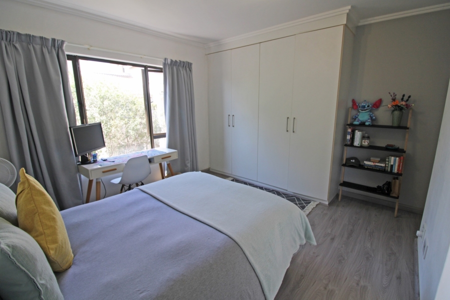 2 Bedroom Property for Sale in Bryanston Gauteng