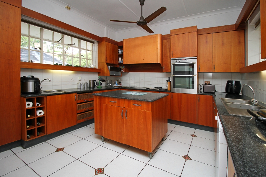 5 Bedroom Property for Sale in Bryanston Gauteng