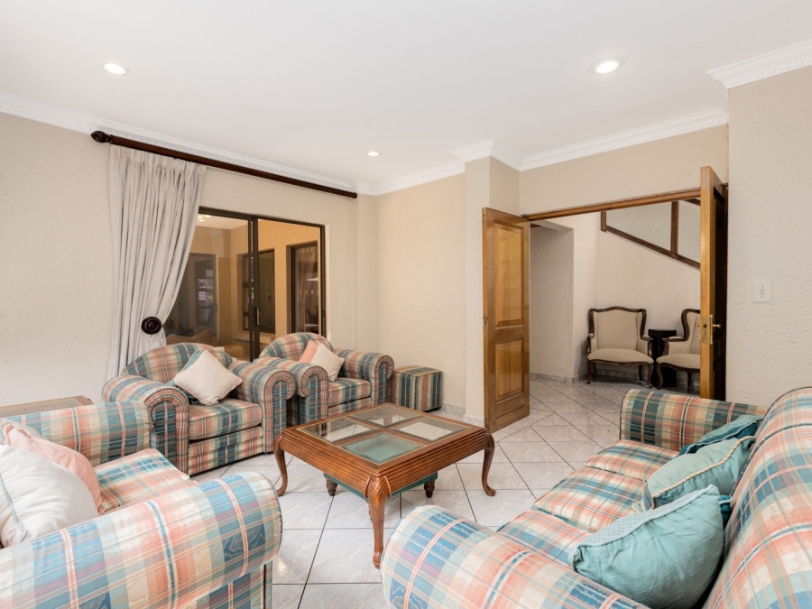 To Let 4 Bedroom Property for Rent in Dainfern Golf Estate Gauteng