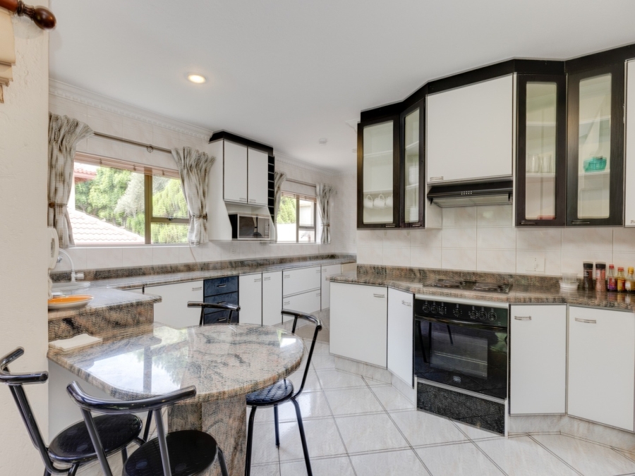To Let 4 Bedroom Property for Rent in Dainfern Golf Estate Gauteng