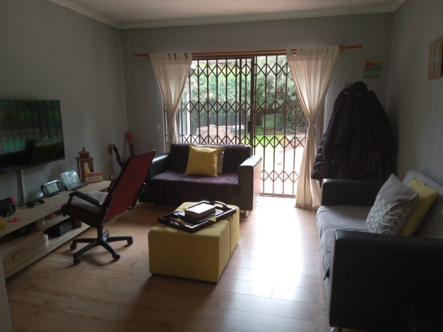 3 Bedroom Property for Sale in Brackendowns Gauteng