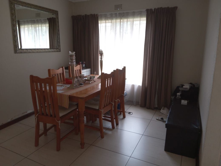 3 Bedroom Property for Sale in Brackendowns Gauteng