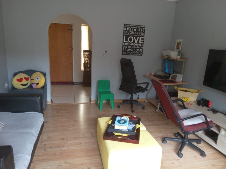 3 Bedroom Property for Sale in Brackendowns Gauteng