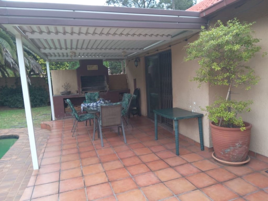 3 Bedroom Property for Sale in Brackendowns Gauteng