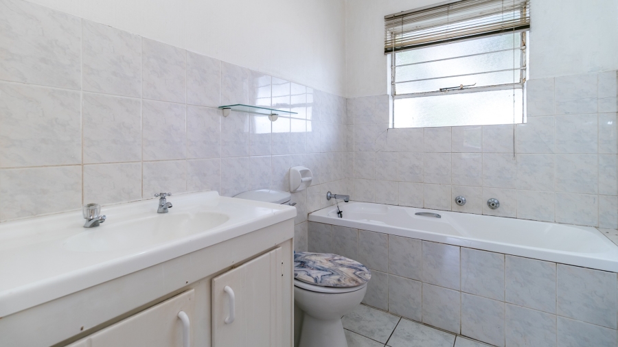 3 Bedroom Property for Sale in Vorna Valley Gauteng