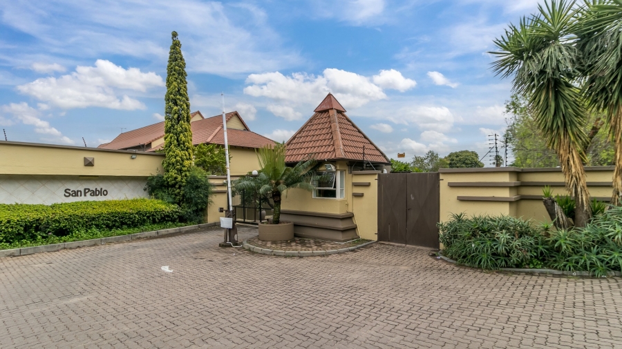 3 Bedroom Property for Sale in Vorna Valley Gauteng