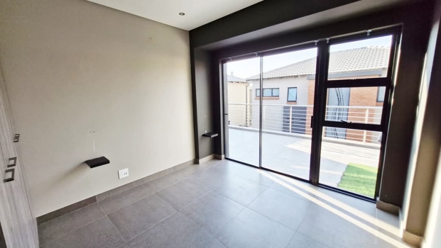 3 Bedroom Property for Sale in Sinoville Gauteng