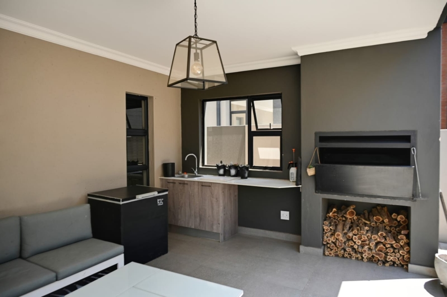3 Bedroom Property for Sale in Sinoville Gauteng