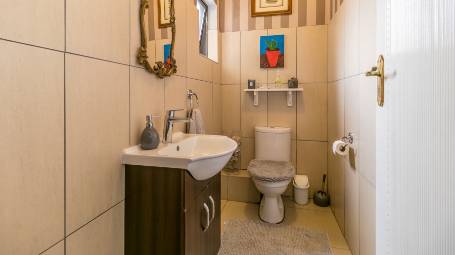 6 Bedroom Property for Sale in Summerset Gauteng