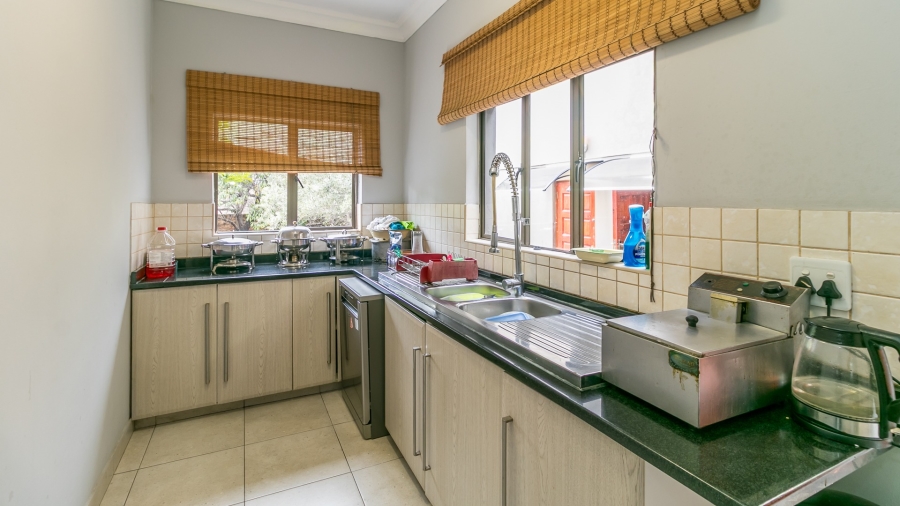 6 Bedroom Property for Sale in Summerset Gauteng