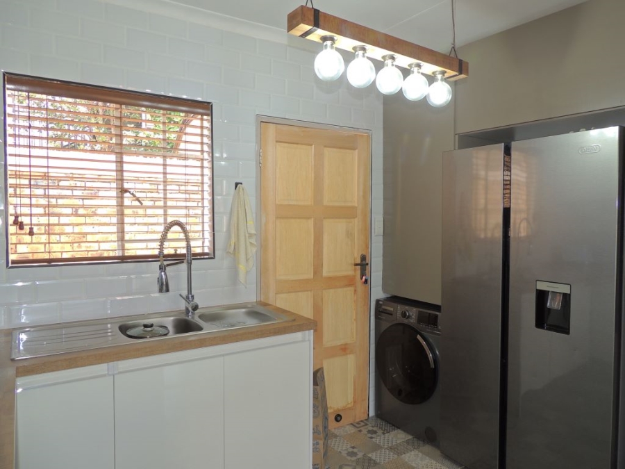 3 Bedroom Property for Sale in Wilgeheuwel Gauteng
