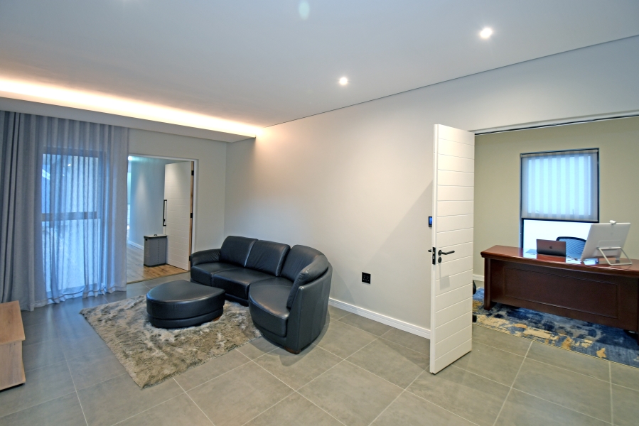 4 Bedroom Property for Sale in Bryanston Gauteng
