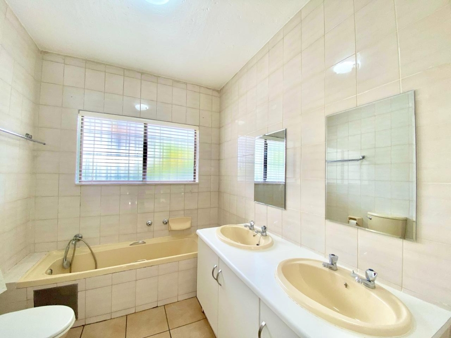 3 Bedroom Property for Sale in Morningside Gauteng