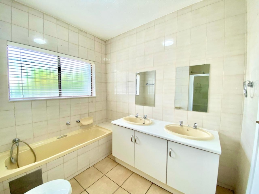 3 Bedroom Property for Sale in Morningside Gauteng