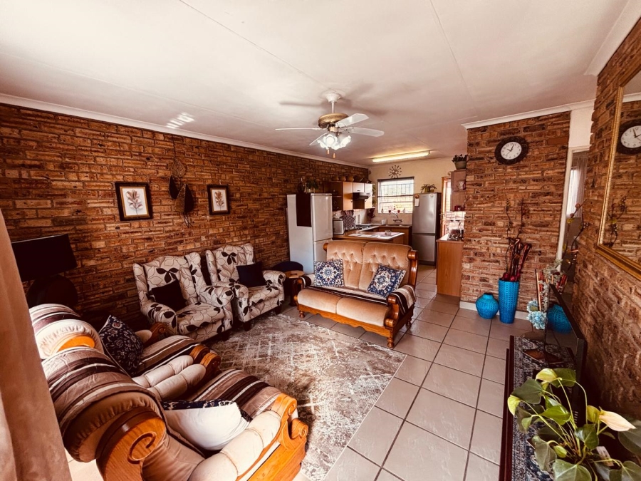 2 Bedroom Property for Sale in Quellerie Park Gauteng