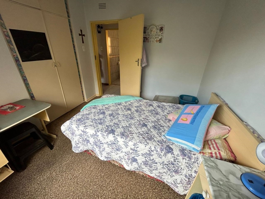 6 Bedroom Property for Sale in Witpoortjie Gauteng