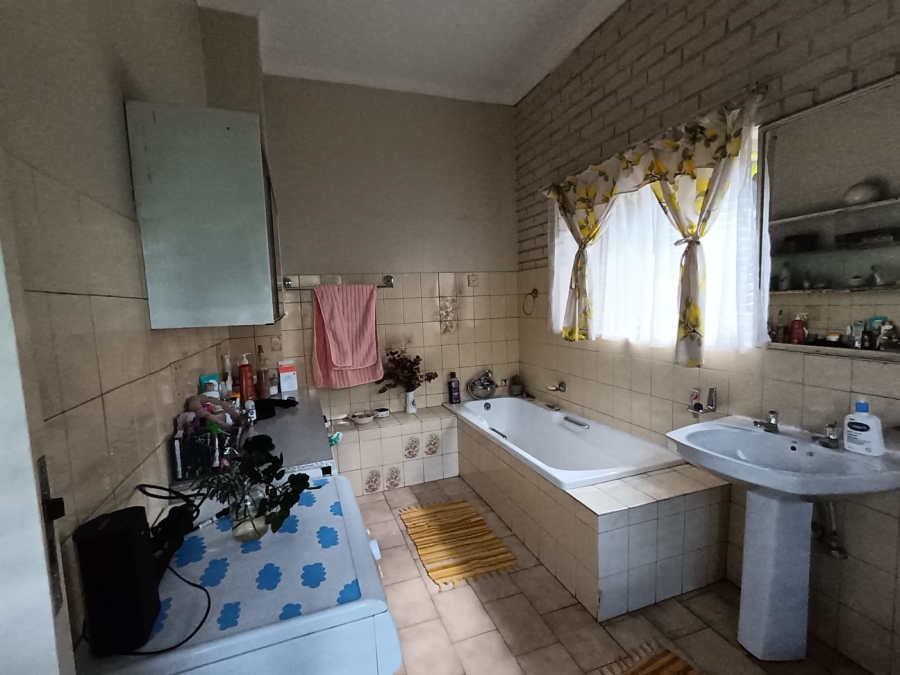 To Let 2 Bedroom Property for Rent in Annlin Gauteng